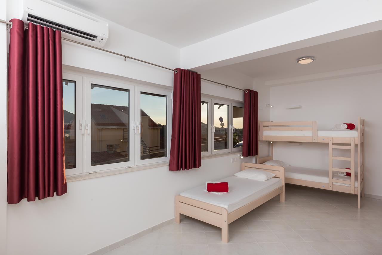 Hostel Free Bird (Adults Only) Dubrovnik Exteriör bild